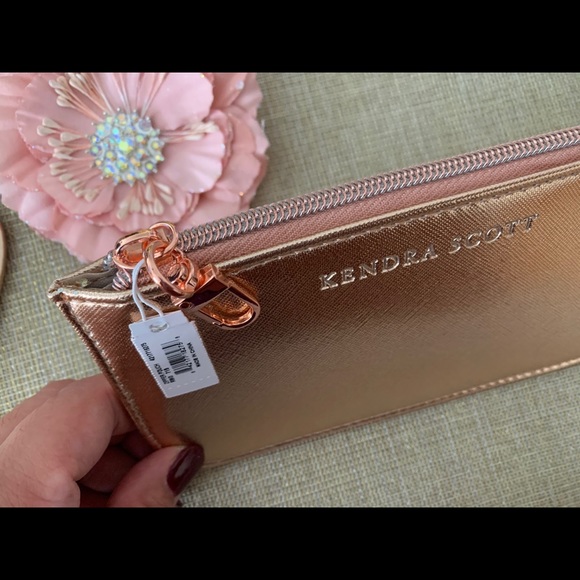 ❌SOLD❌ Kendra Scott pouch - Picture 4 of 4